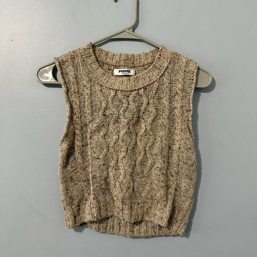 RSQ Cable Knit Sleeveless Sweater